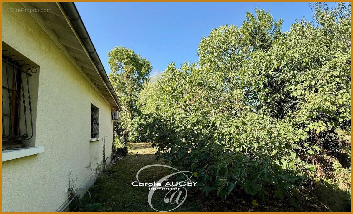 Maison à AMBARES-ET-LAGRAVE