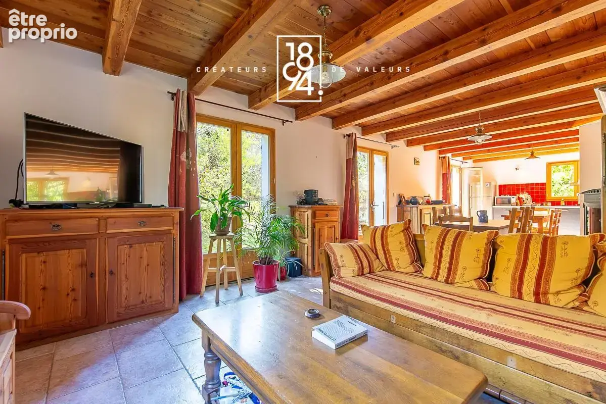 Chalet T5 à vendre Barcelonnette 04 (04400)  165 m²  Terrasse, Jardin  - photo 8
