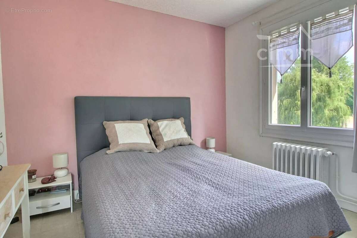 Maison 5 pièces dont 3 chambres, 87m² sur terrain de 994m². - photo 11