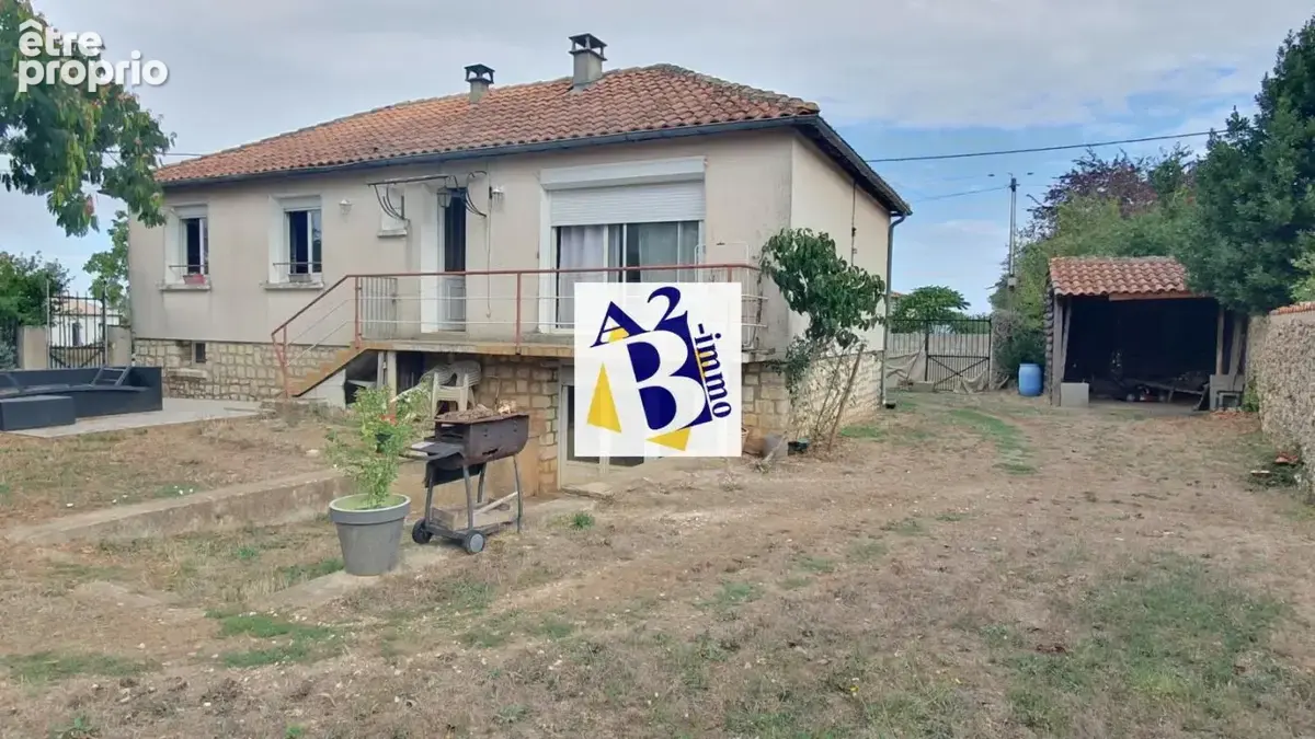 Photo Maison à La Rochefoucauld au prix de 107 000€