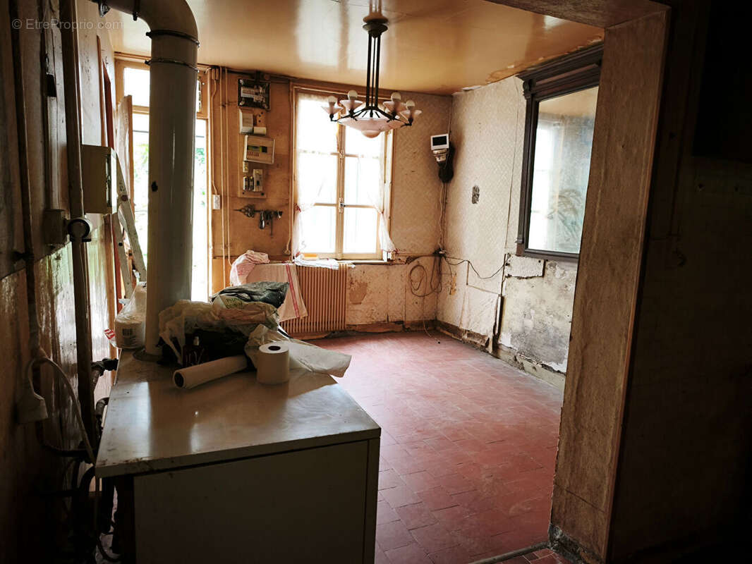Maison à BILLY-CHEVANNES