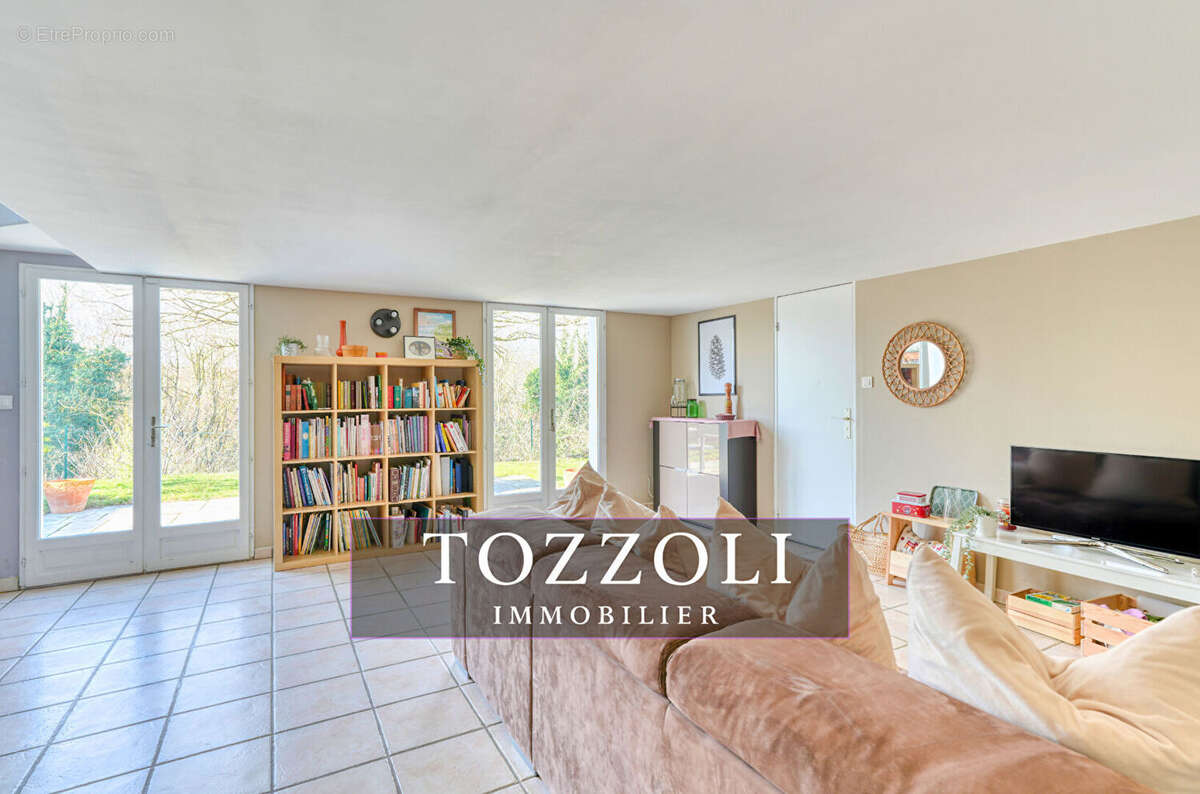 Maison à VILLEFONTAINE