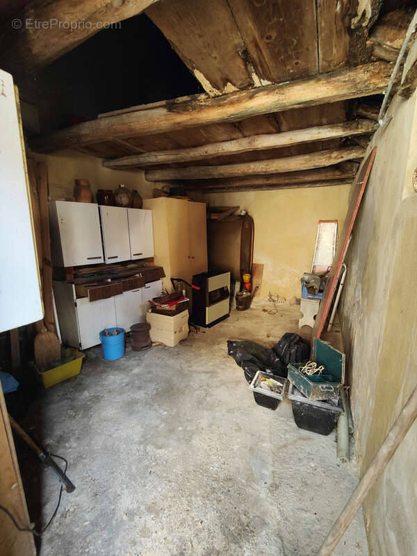 Maison à BRIENON-SUR-ARMANCON