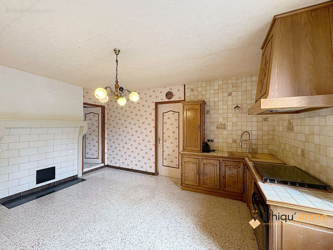 Maison 134 m² à Bertignolles  - photo 7