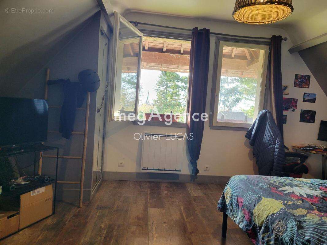 Maison à SAINT-HYMER