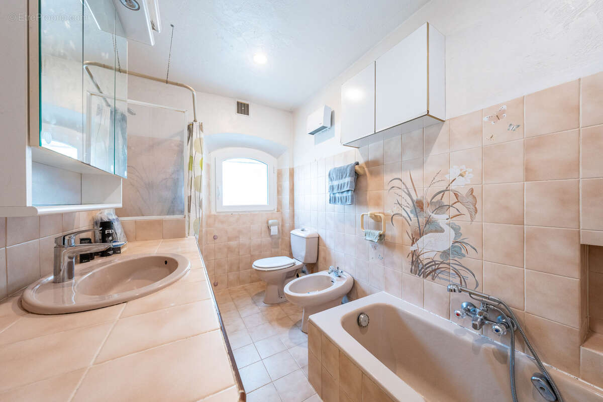 Maison à LA COLLE-SUR-LOUP