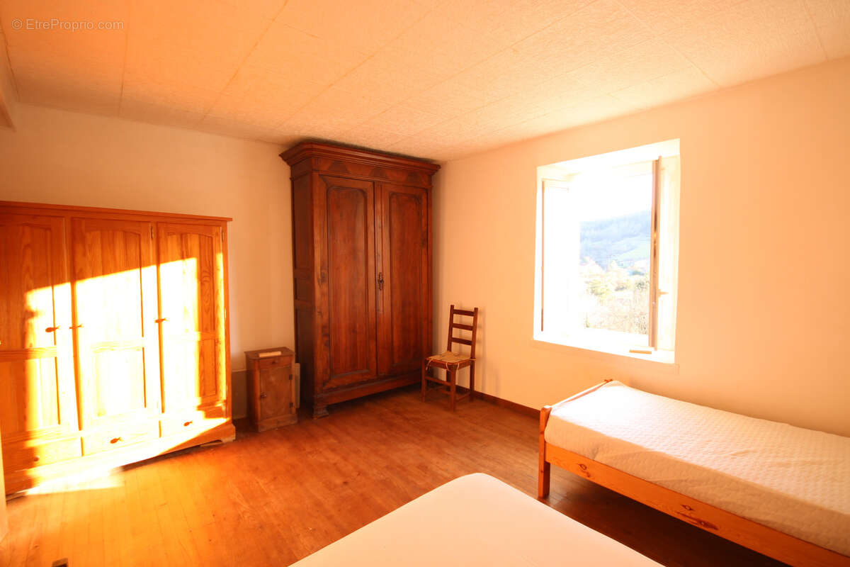 Maison à L'AIGUILLON