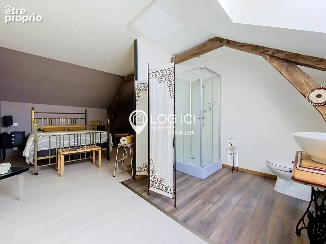 À quelques minutes de Morlaàs   Ensemble immobilier de caractère avec grange entièrement rénovée - photo 9