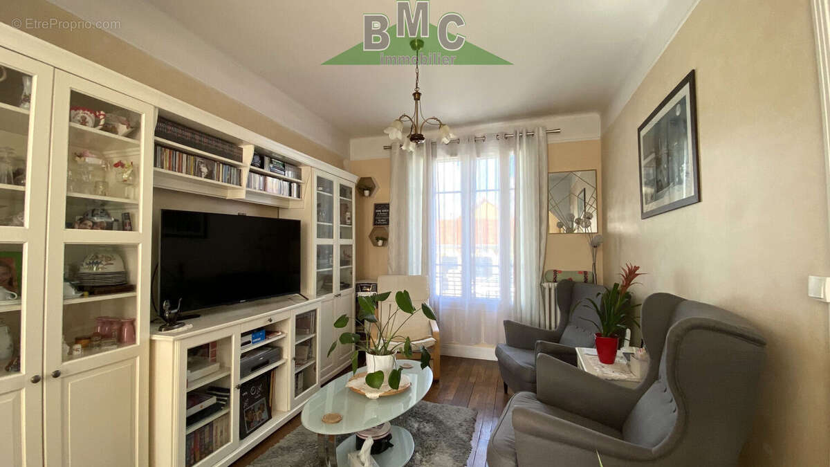 Maison à LE PLESSIS-BOUCHARD