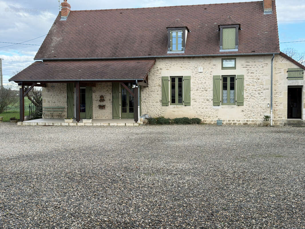 Maison à SAINT-GERMAIN-DES-FOSSES