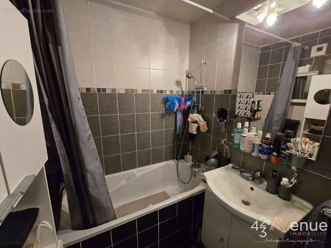 Appartement à SAINT-ETIENNE