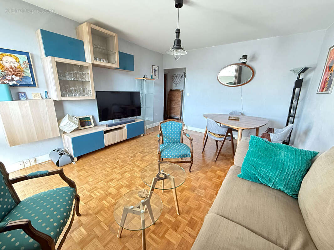 Appartement à SAINT-CYR-L'ECOLE