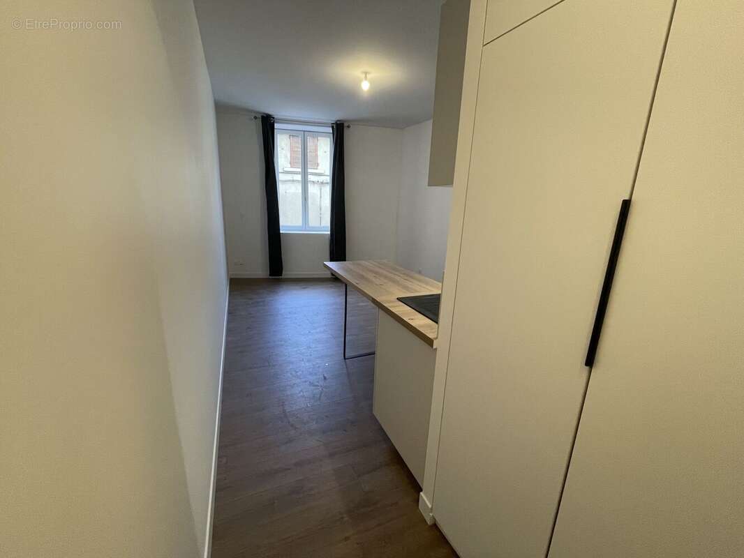 Appartement 23 m² à Oullins  - photo 4