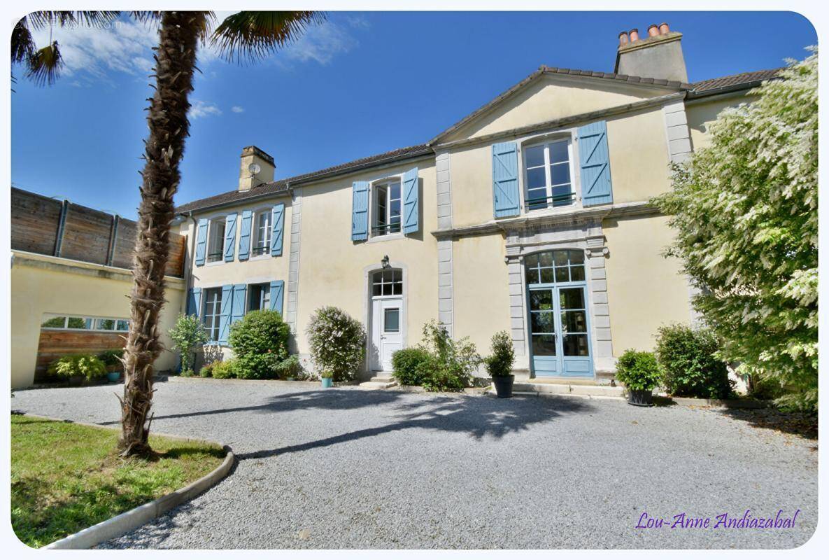 Maison à ARTIX
