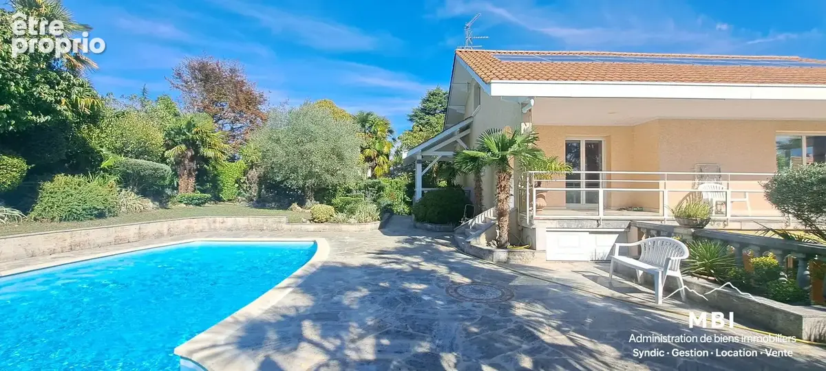 Maison à SAINT-NAZAIRE-LES-EYMES
