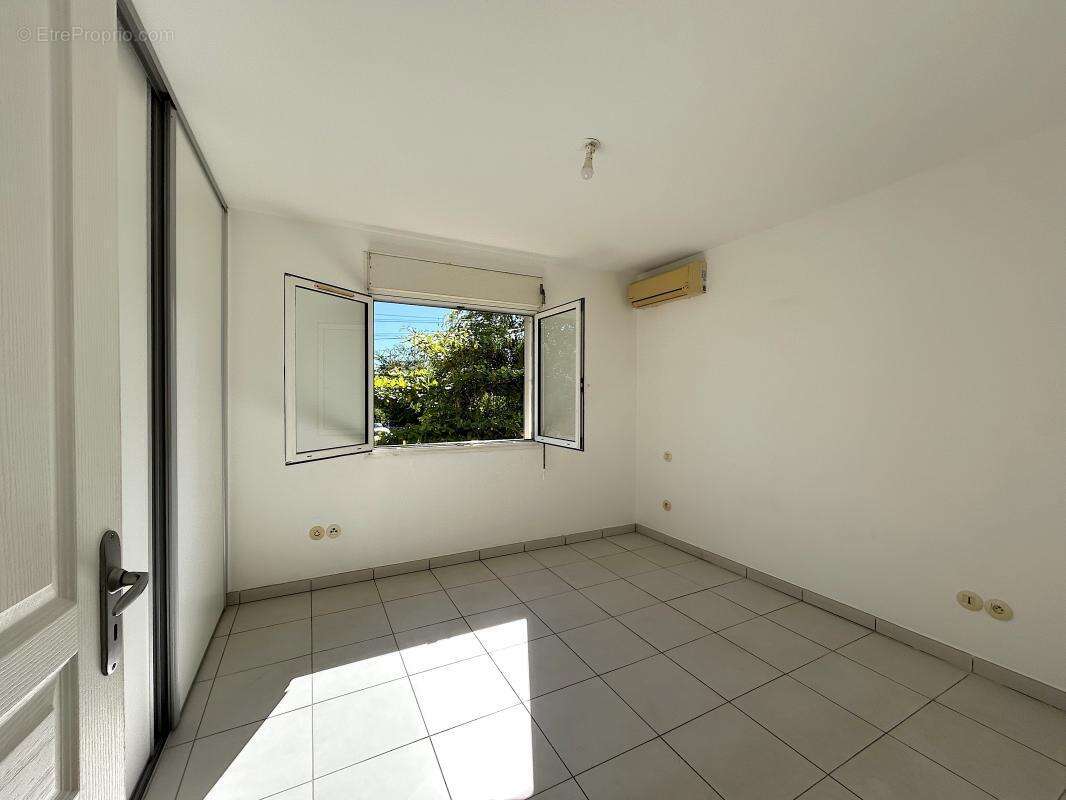 A acheter grand t3 la possession - photo 5