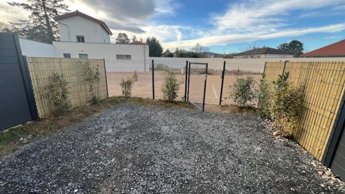 Photo 6 - Appartement à LENTILLY