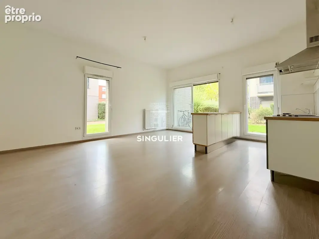 LILLE - Appartement familial récent 3 chambres avec jardin de 100 m2   Terrasse   Résidence sécurisée - photo 6