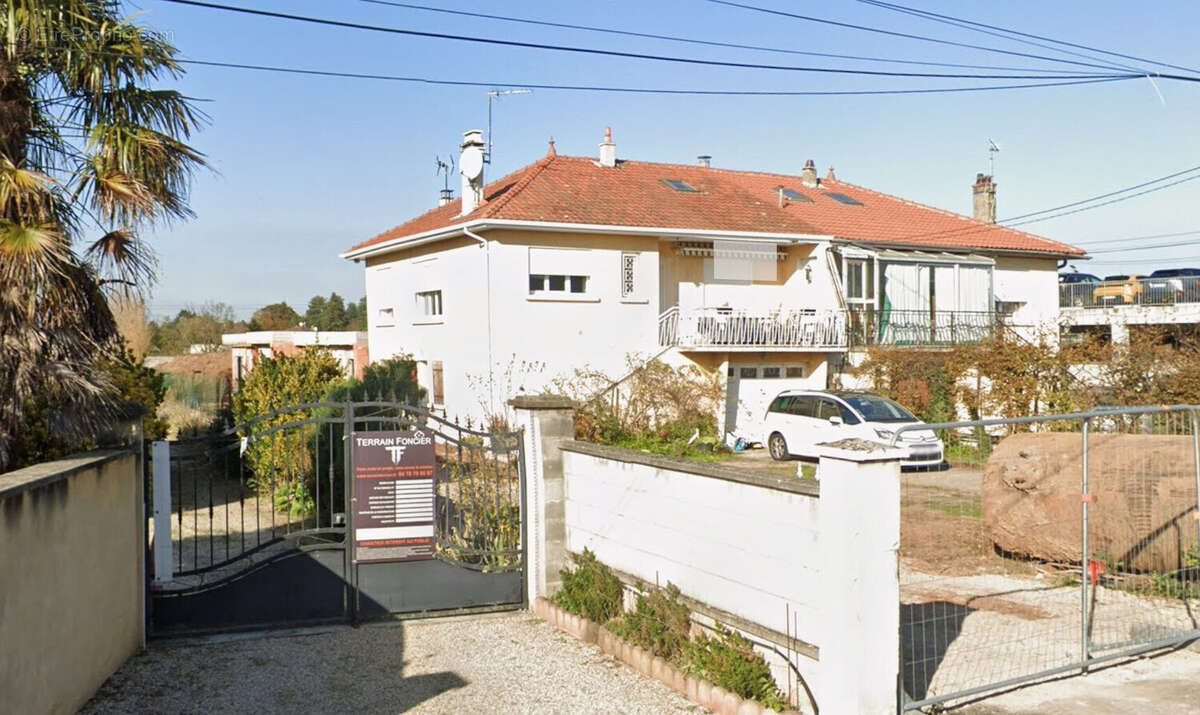 Maison à DECINES-CHARPIEU