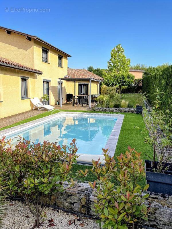 Maison à PAVIE