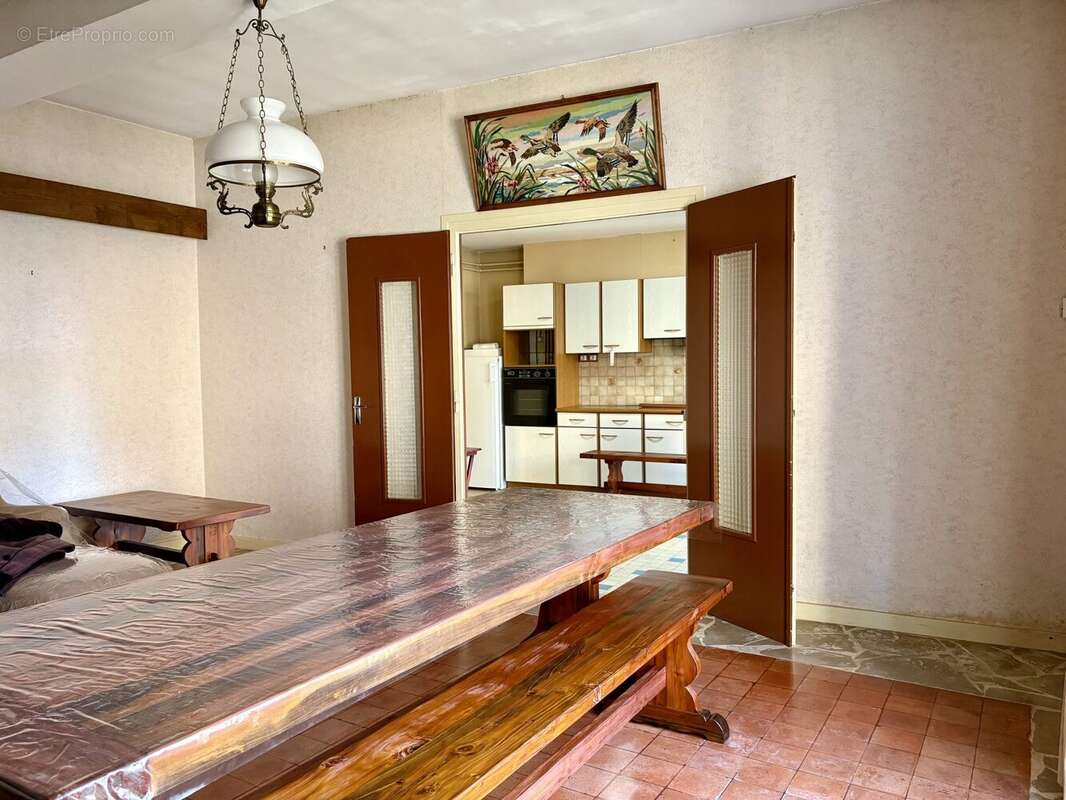 Maison à ETRIGNY