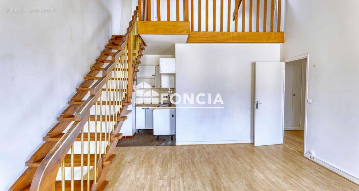 Appartement à VERSAILLES