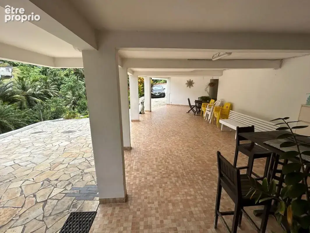 Fort-de-France : Agréable Villa T4 + studio - photo 5