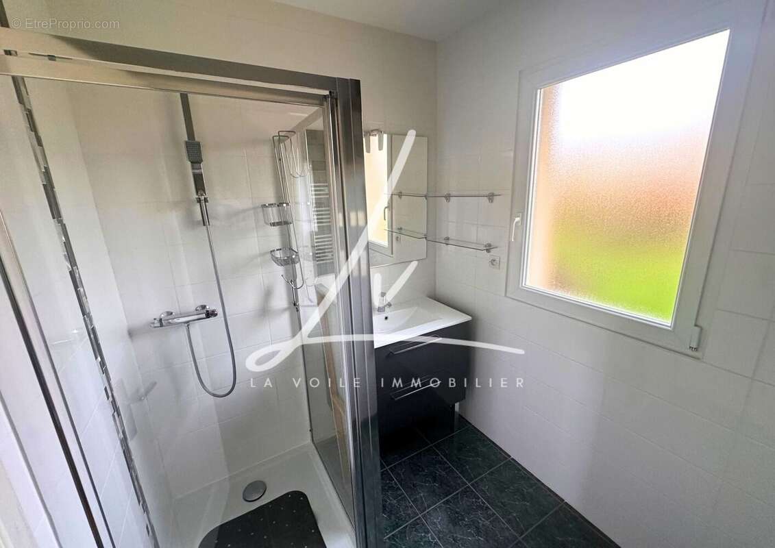 Maison à BENOUVILLE