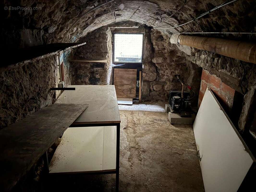   - Maison à ANTRAIGUES-SUR-VOLANE