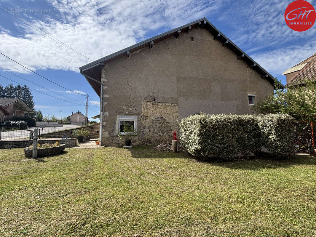 Maison à VELLEVANS