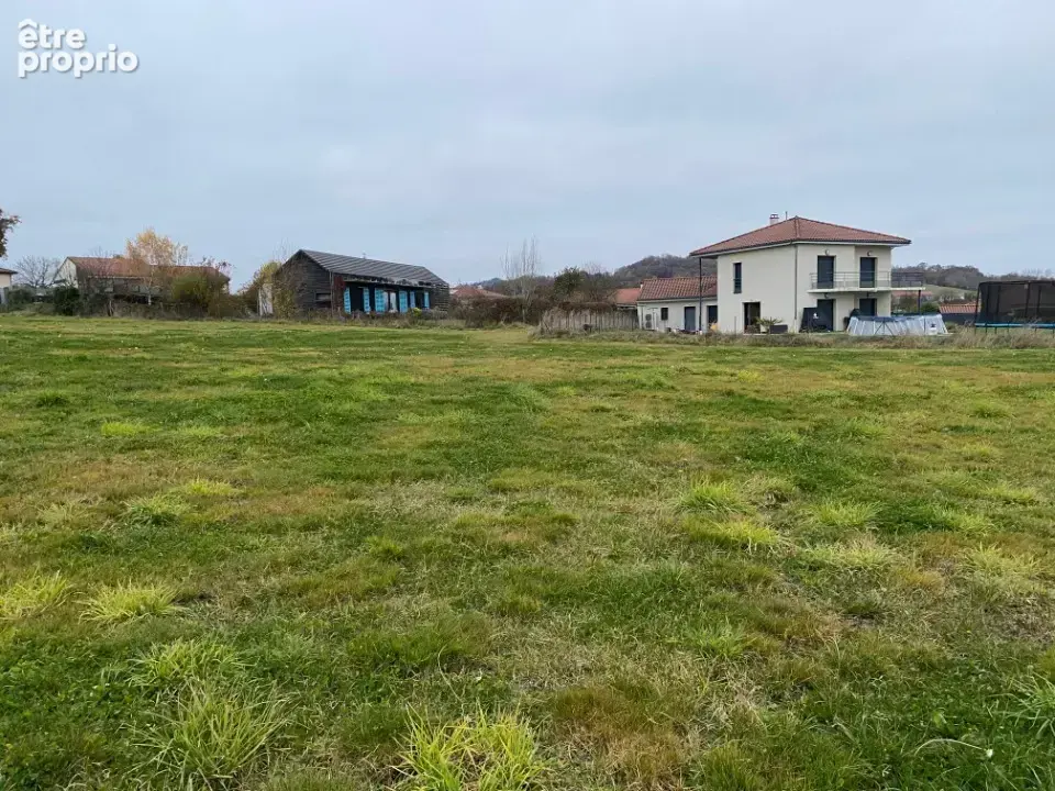 Terrain 3 240 m² à vendre à Ytrac (15130) - photo 1