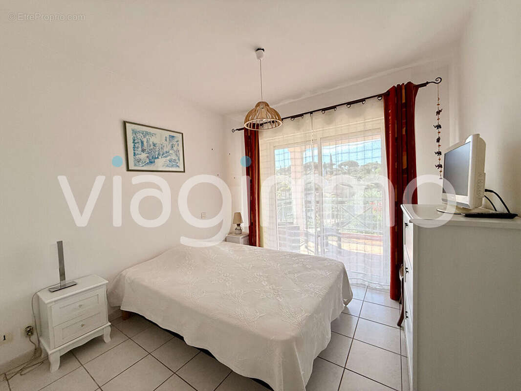 Rare Duplex Sainte-Maxime 92m2 - photo 8