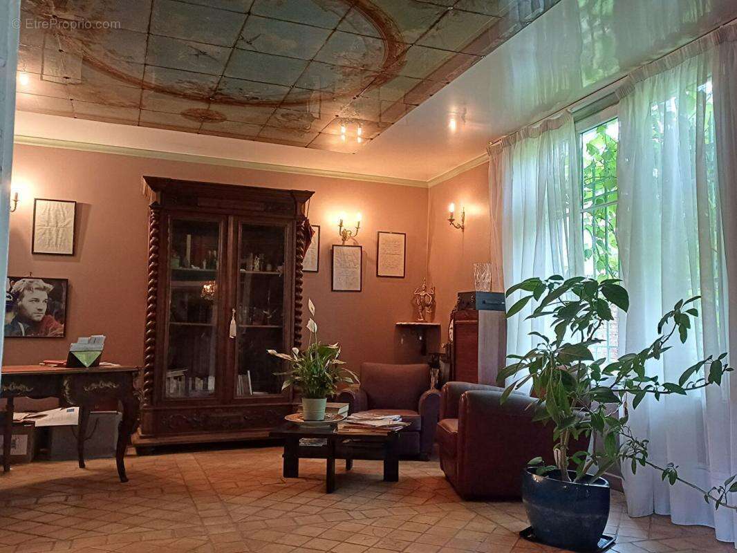 Maison 363 m² à Compiegne  - photo 6