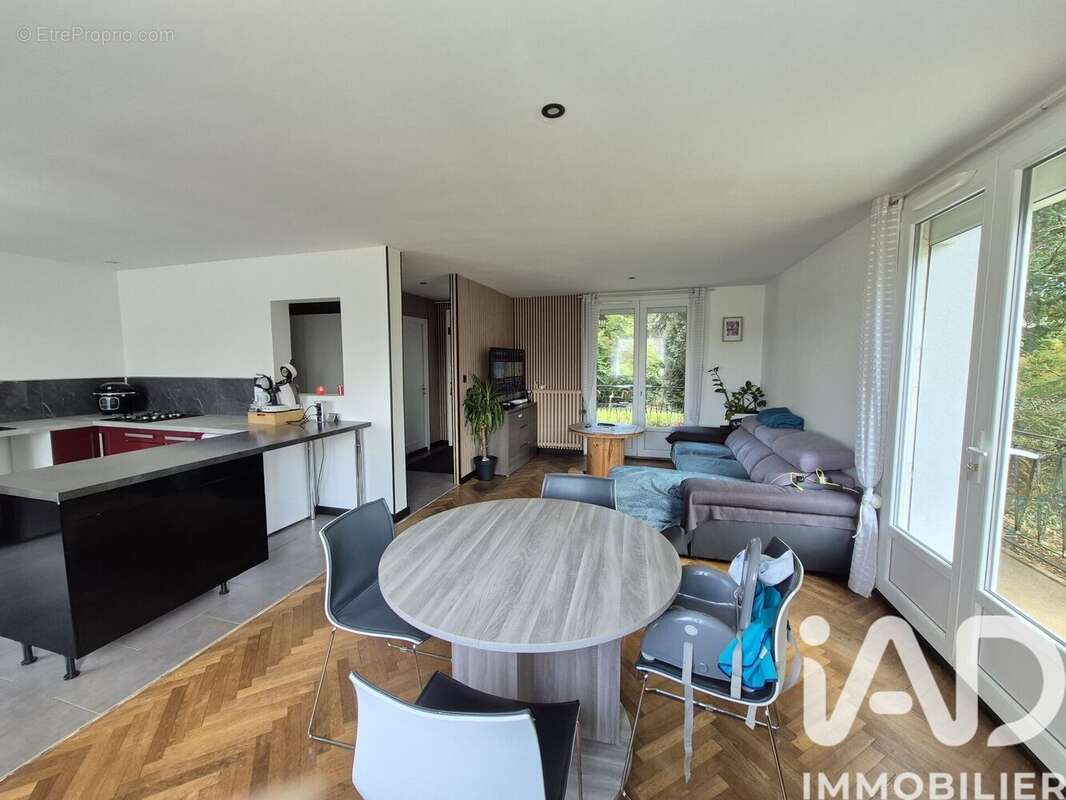 Photo 2 - Maison à SALIGNY