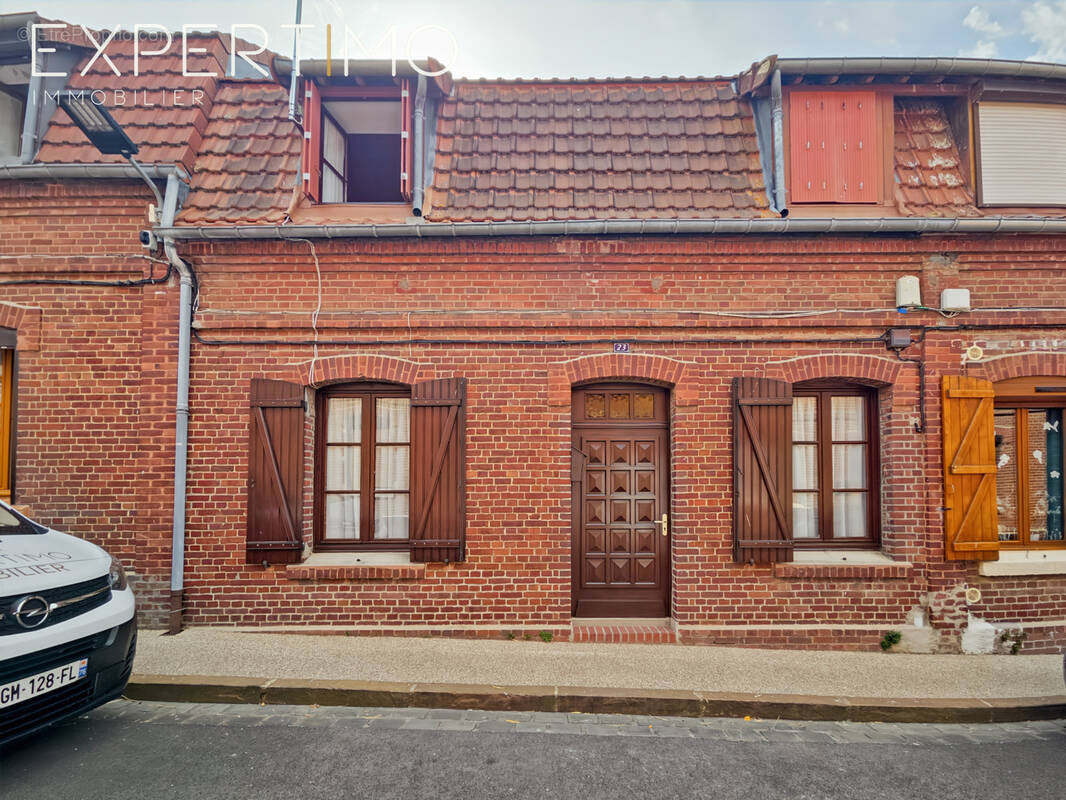 Maison à OUST-MAREST