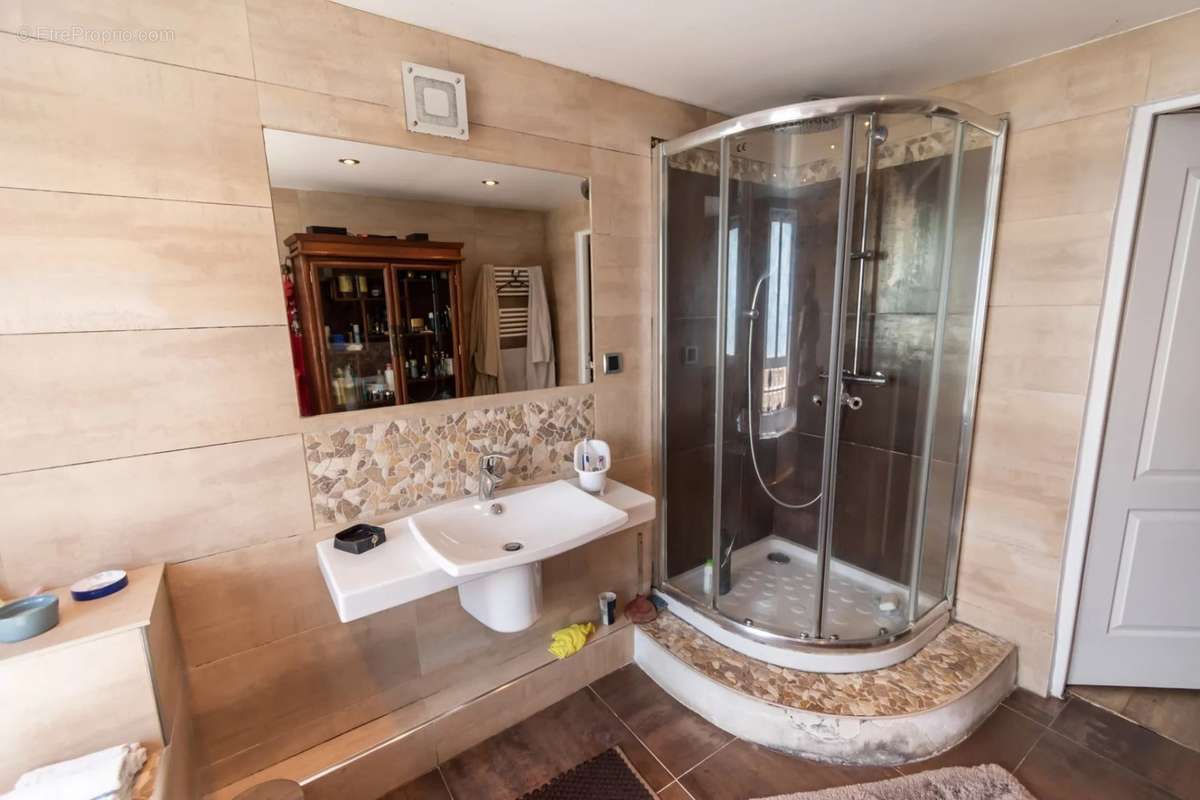 Maison à MONTMORENCY