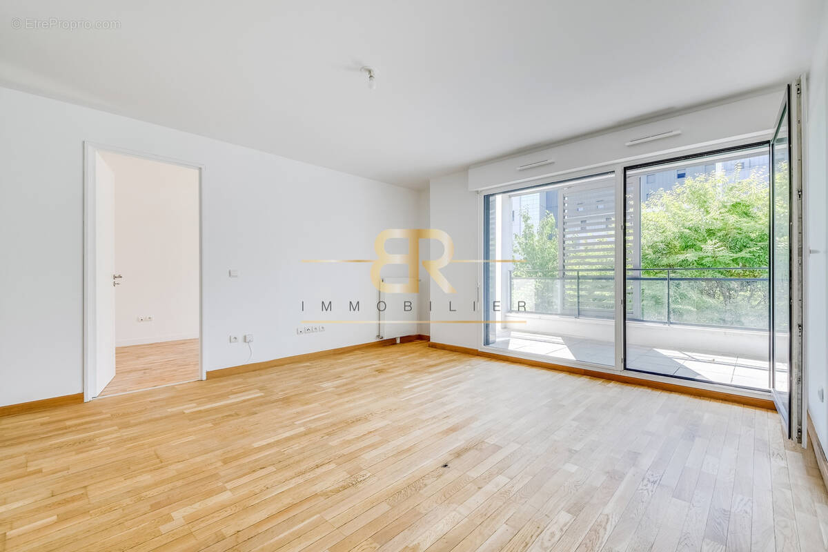 Appartement à COLOMBES