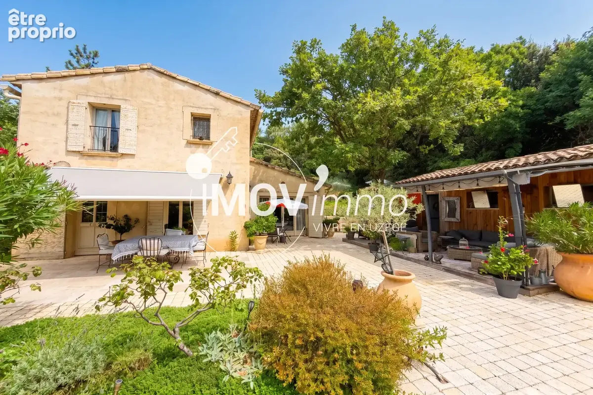 Maison à UZES