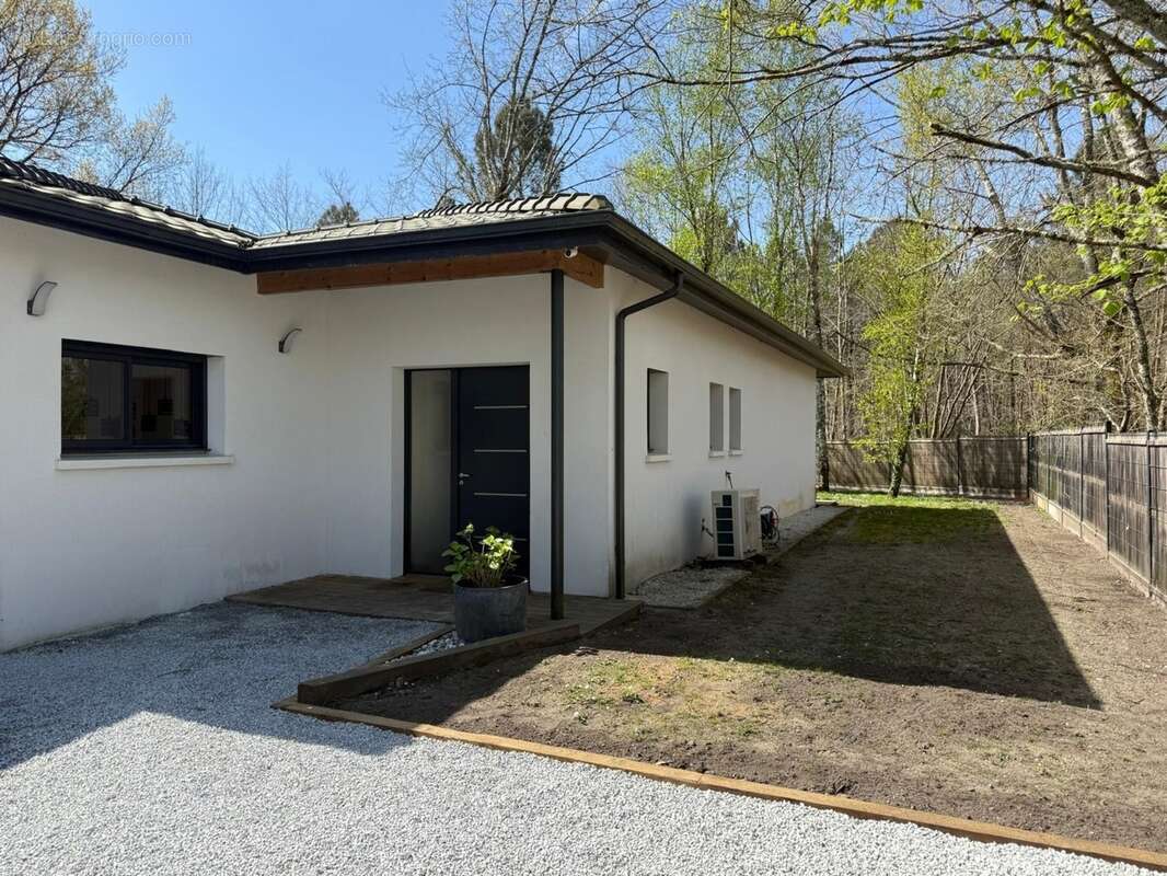 Maison à vendre 5 pièces SAINT JEAN D'ILLAC (33) - photo 6