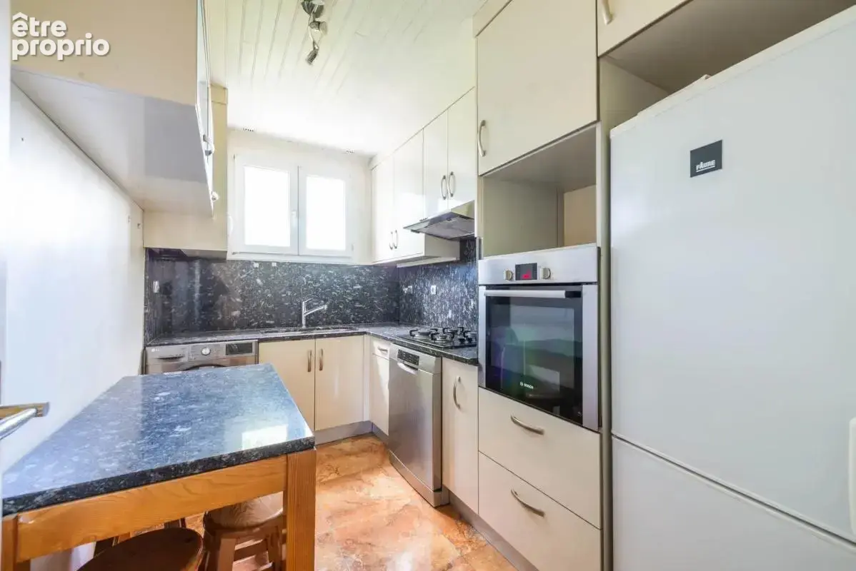 Appartement de 4 pièces de 64 m² situé à Versailles - photo 4