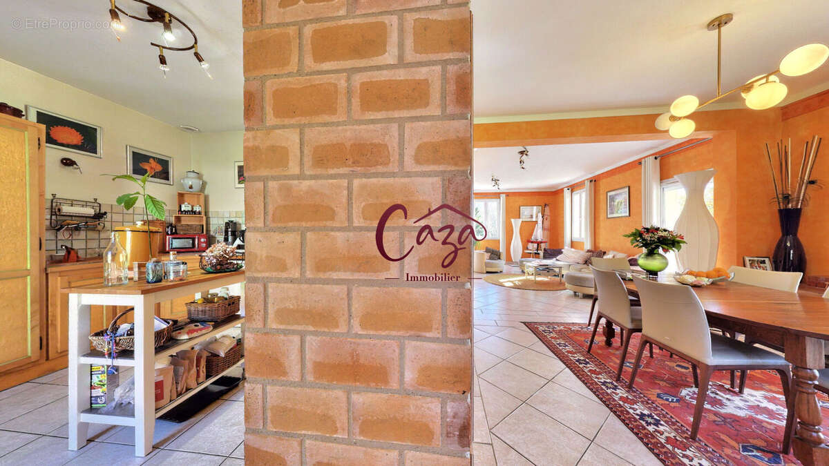 Maison à SALLEBOEUF