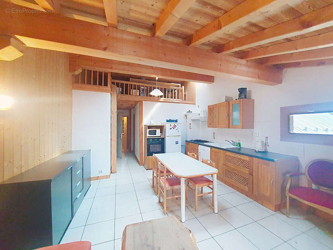 Maison 11 pièces Hameau de la Combe / Proche station village de Saint-Martin-de-Belleville - photo 2