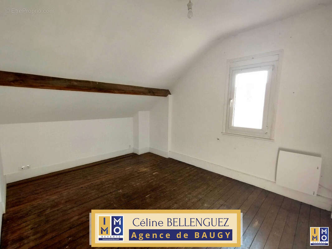 Maison à SAINT-DOULCHARD