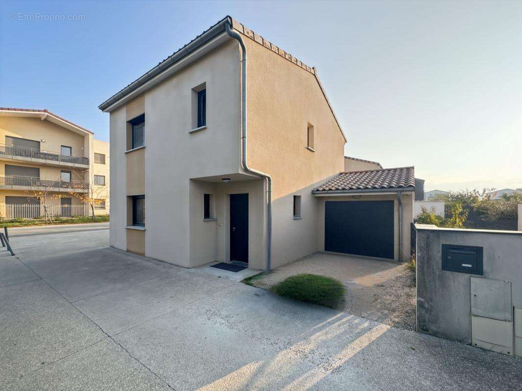 Maison à BEAUMONT-LES-VALENCE