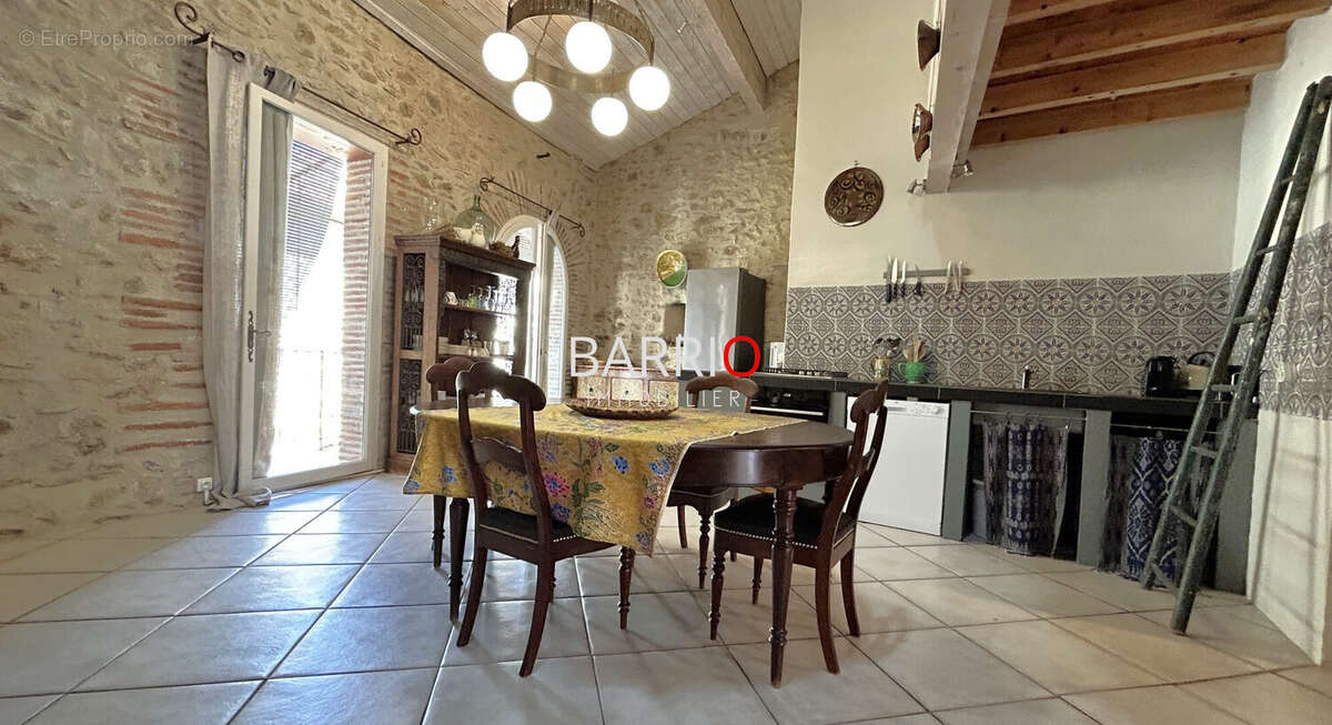 Maison à LAROQUE-DES-ALBERES