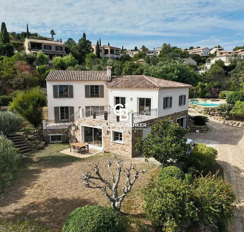 Maison à FREJUS