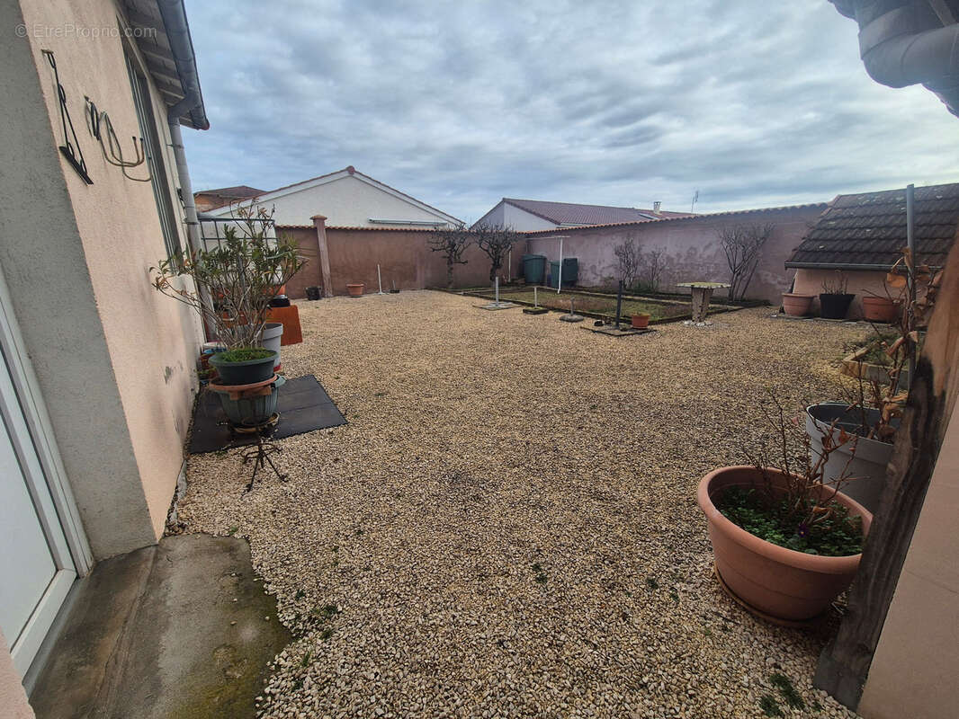 Maison à vendre 5 pièces ROANNE (42) - photo 2