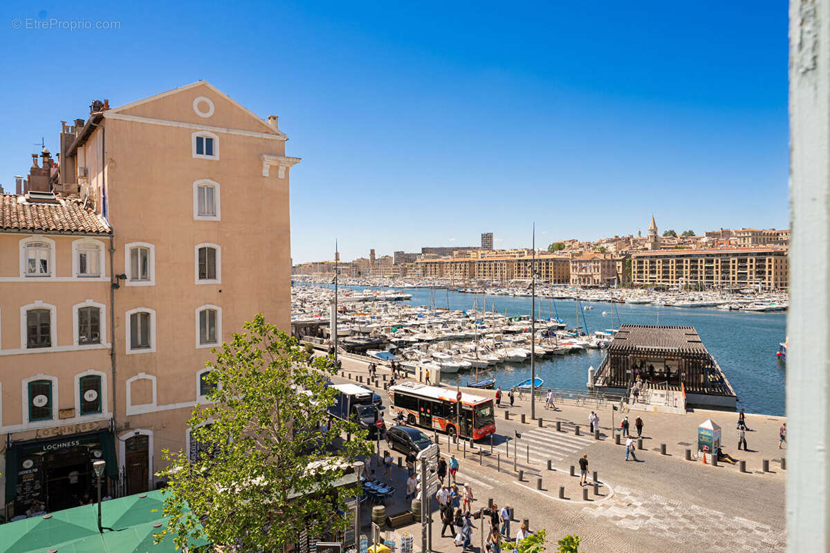 Appartement à MARSEILLE-1E
