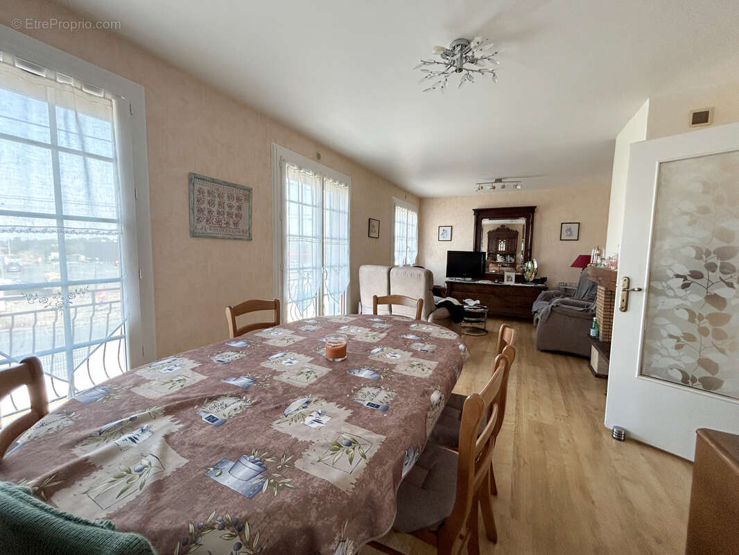 Maison à vendre - Commentry - photo 3