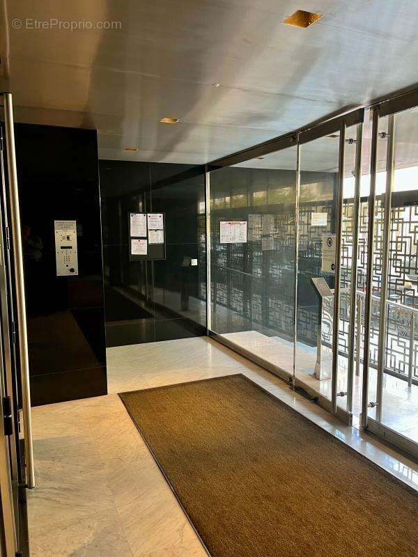 Appartement à PARIS-7E